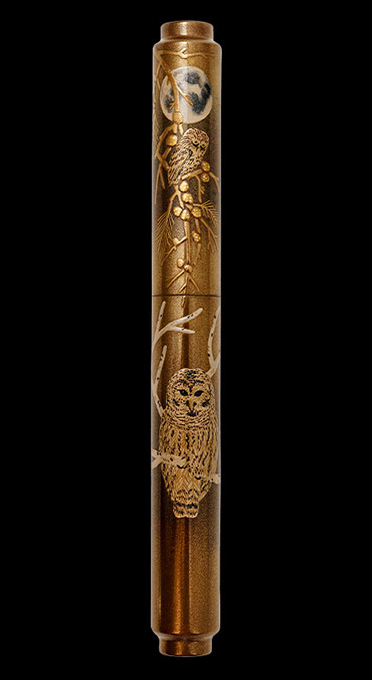 THE MYSTIC OWL - Maki-e fountain pen, a mystical and intricate depiction of the wise owl.