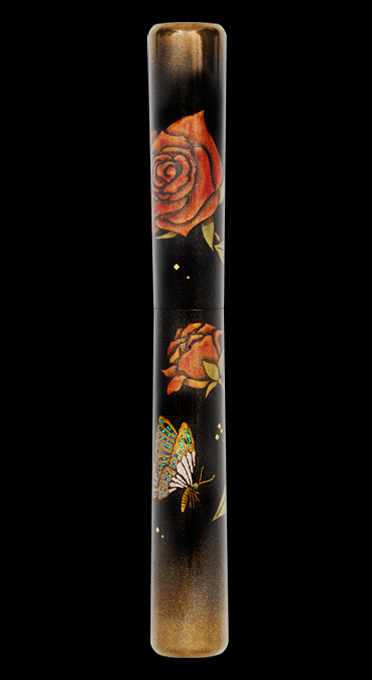 ROSE AND BUTTERFLY - Maki-e fountain pen, a delicate celebration of nature's beauty.